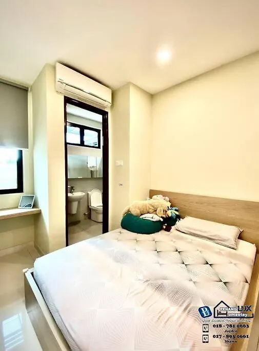 펜션 Batu Ferringhi Luxurious Modern Designed 5Br House 빌라