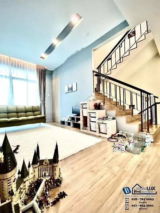 펜션 Batu Ferringhi Luxurious Modern Designed 5Br House 빌라