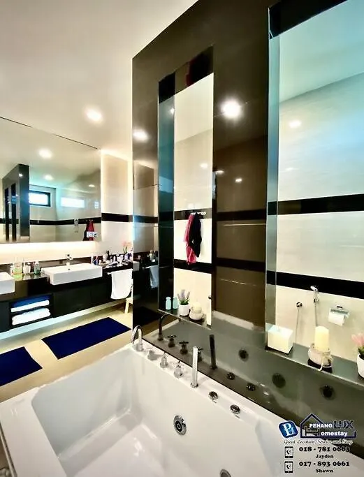펜션 Batu Ferringhi Luxurious Modern Designed 5Br House 빌라 말레이시아